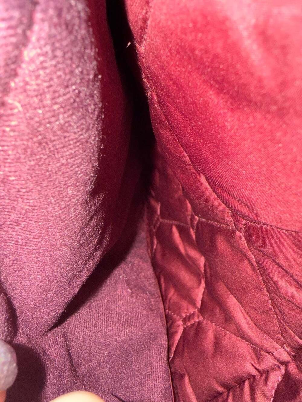 Eddie Bauer Women's Quilted Lightweight Zip-Up Jacket in Burgundy - Picture 4 of 8